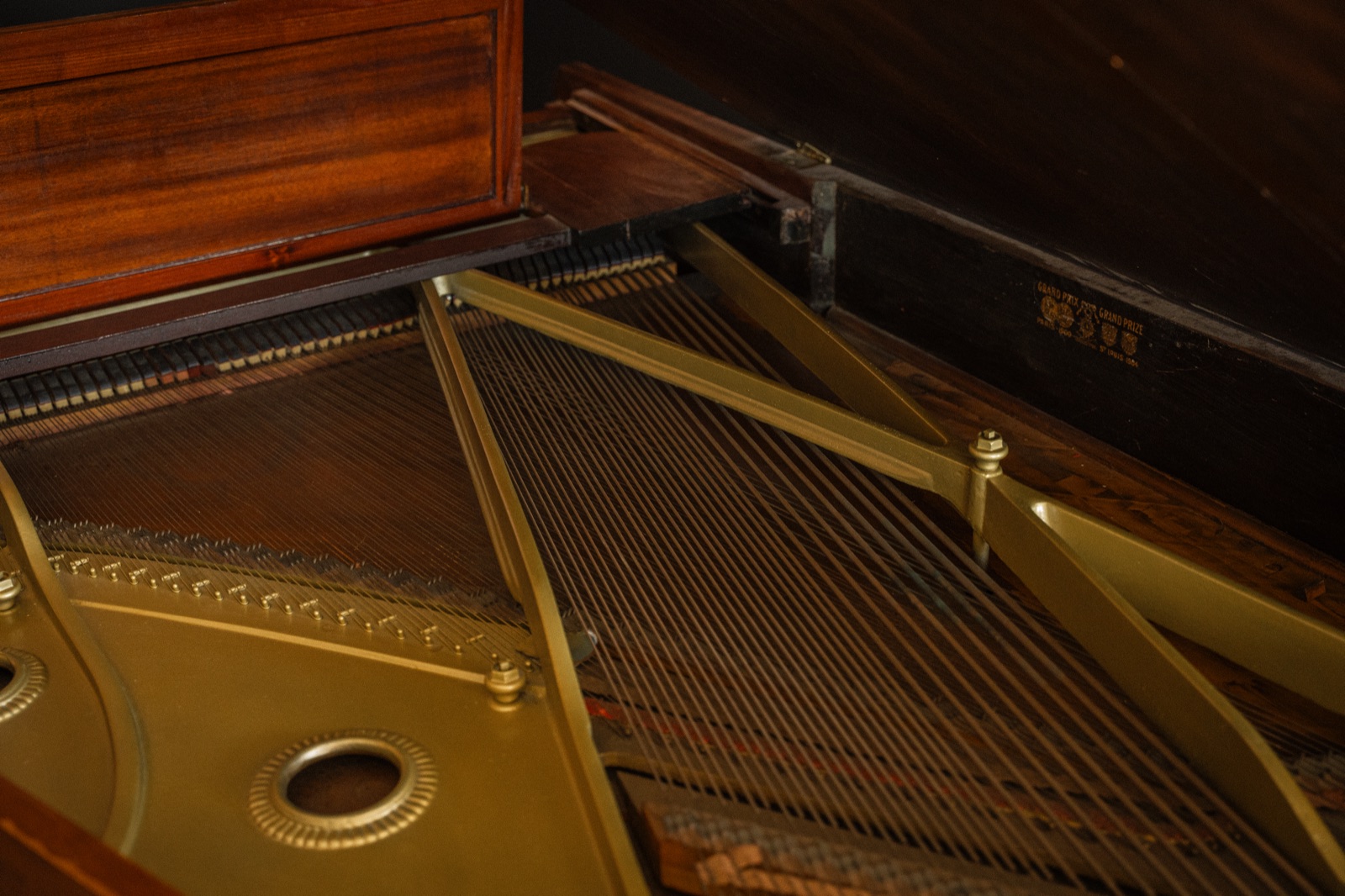 Inside the Baldwin: its 1904 St. Louis Grand Prize stamp